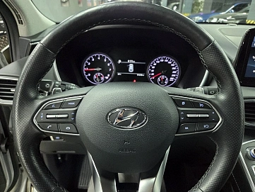 Hyundai Santa Fe, 2023г, полный привод, автомат