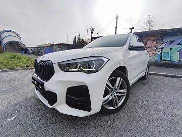 BMW X1, 2019г, передний привод, робот