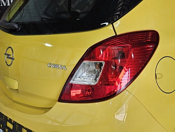 Opel Corsa, 2008г, передний привод, автомат