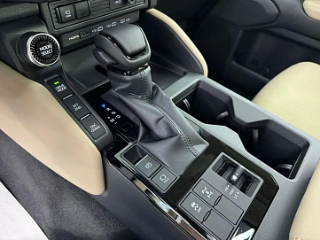 Toyota Land Cruiser Prado, 2024г, полный привод, автомат