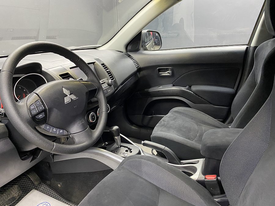 Mitsubishi Outlander, 2008г., полный привод, автомат