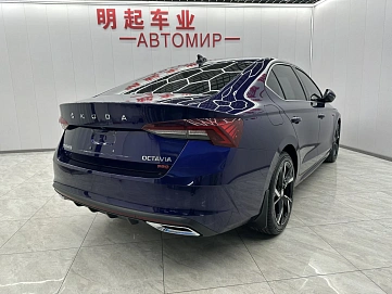 Skoda Octavia, 2022г, передний привод, робот
