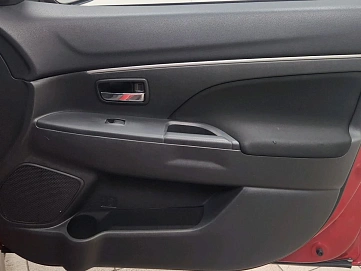 Mitsubishi ASX, 2012г, передний привод, вариатор