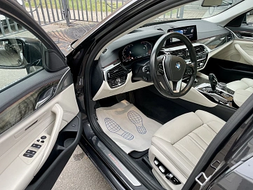 BMW 5 серии, 2019г, полный привод, автомат