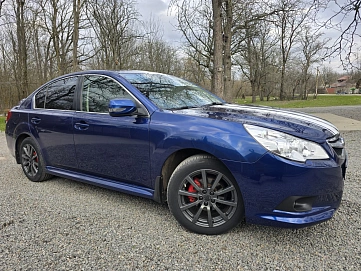 Subaru Legacy, 2011г., полный привод, вариатор