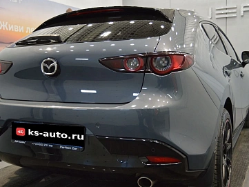 Mazda 3, 2019г, передний привод, автомат