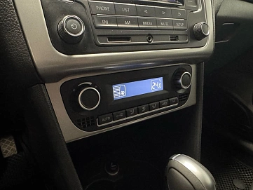 Volkswagen Polo, 2016г., передний привод, автомат