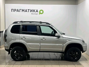 Chevrolet Niva, 2013г, полный привод, механика