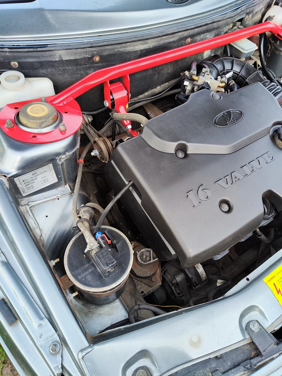 Lada (ВАЗ) 2112, 2005г., передний привод, механика