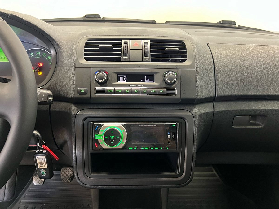 Skoda Fabia, 2011г., передний привод, механика