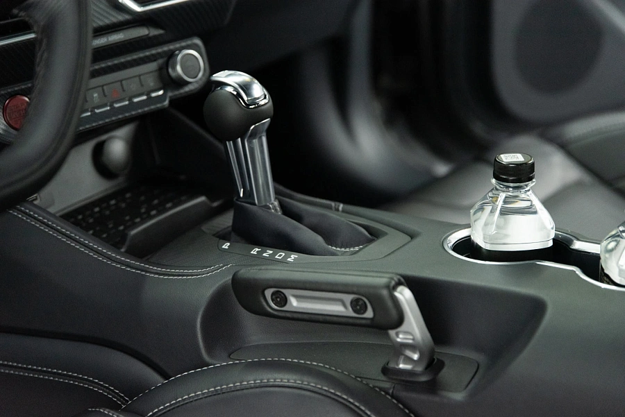 Ford Mustang, 2023г., задний привод, механика