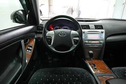 Toyota Camry, 2011г, передний привод, автомат