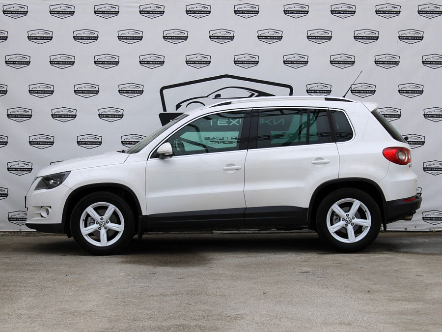 Volkswagen Tiguan, 2008г., полный привод, автомат