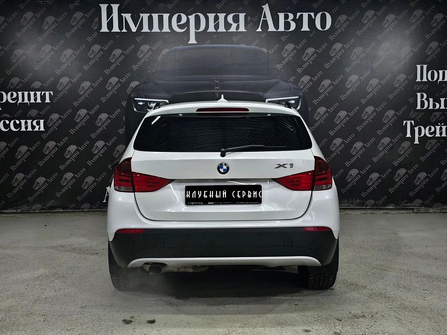 BMW X1, 2012г., задний привод, автомат