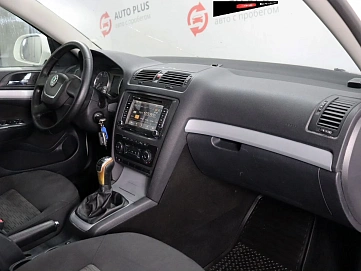 Skoda Octavia, 2011г, передний привод, механика