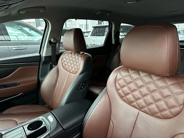 Hyundai Santa Fe, 2021г, полный привод, робот