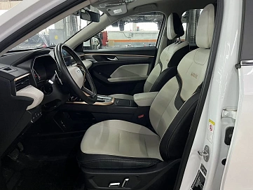 Haval Jolion, 2023г, передний привод, робот