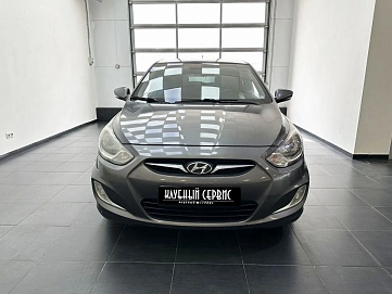 Hyundai Solaris, 2012г, передний привод, автомат