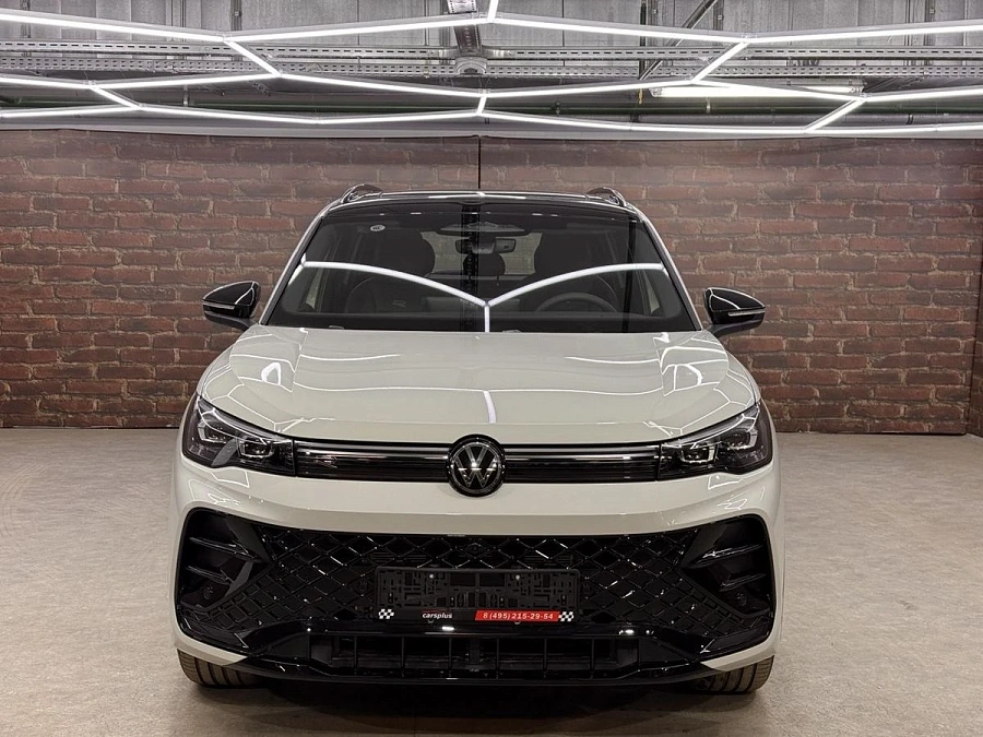 Volkswagen Tiguan, 2026г., полный привод, робот