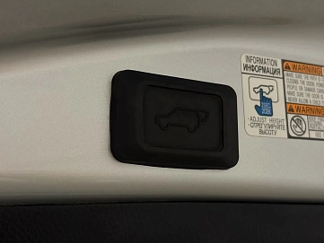 Toyota RAV4, 2019г, передний привод, автомат