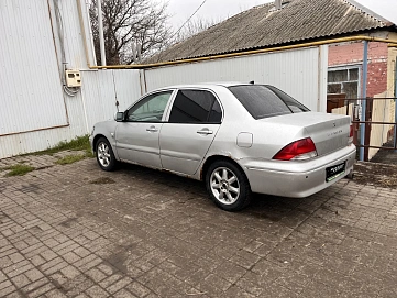 Mitsubishi Lancer, 2002г, передний привод, вариатор