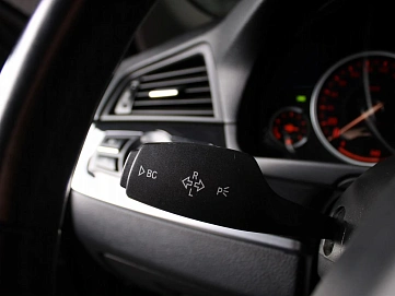 BMW 5 серии, 2015г., задний привод, автомат