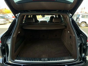 Porsche Cayenne, 2018г, передний привод, автомат