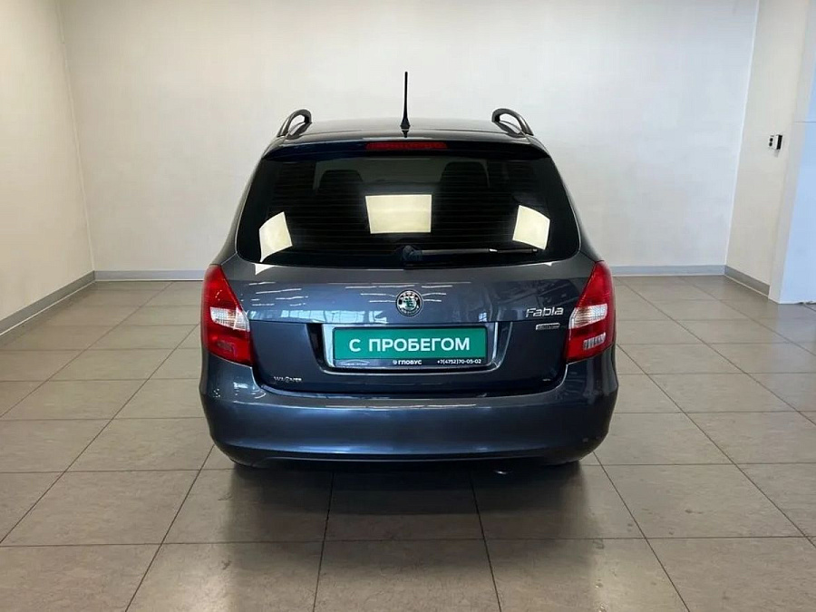 Skoda Fabia, 2011г., передний привод, механика