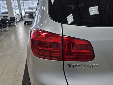 Volkswagen Tiguan, 2012г, полный привод, автомат