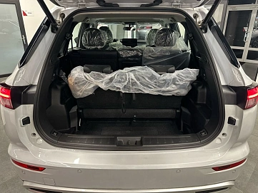 Mitsubishi Outlander, 2023г, передний привод, вариатор