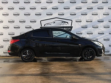 Hyundai Solaris, 2011г, передний привод, автомат