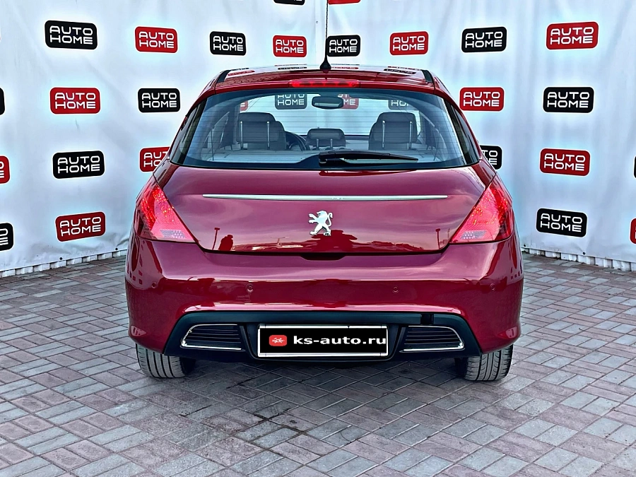 Peugeot 308, 2008г., передний привод, автомат