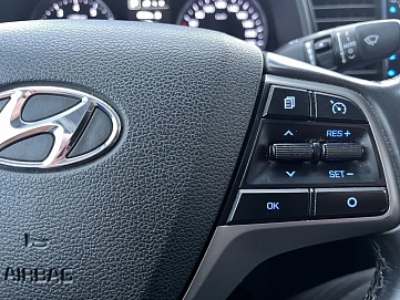 Hyundai Elantra, 2016г, передний привод, автомат