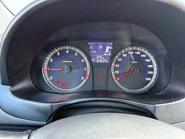 Hyundai Solaris, 2011г, передний привод, автомат