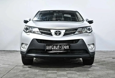 Toyota RAV4, 2014г, передний привод, механика