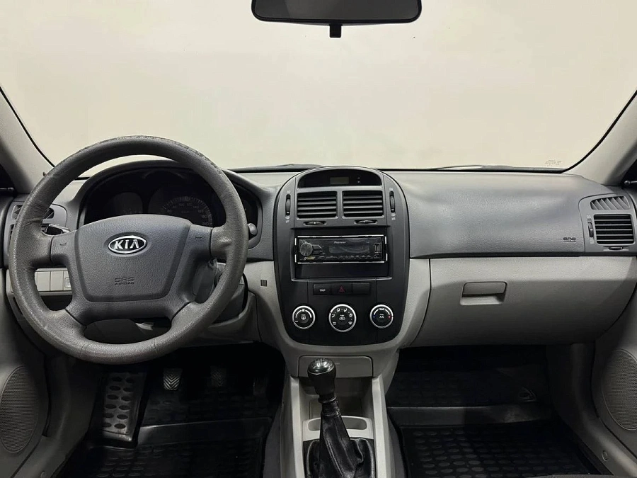 Kia Cerato, 2008г., передний привод, механика