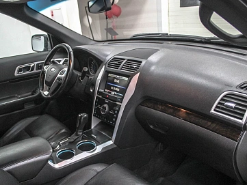 Ford Explorer, 2012г, полный привод, автомат