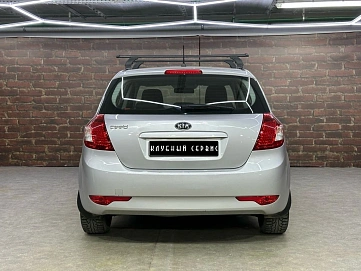 Kia Ceed, 2010г, передний привод, механика