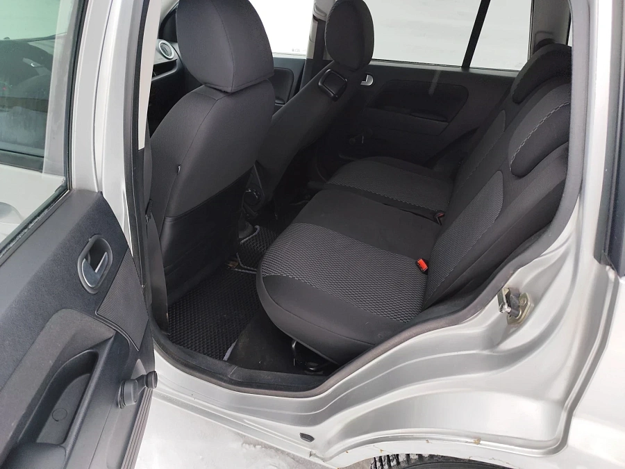 Ford Fusion, 2007г., передний привод, робот
