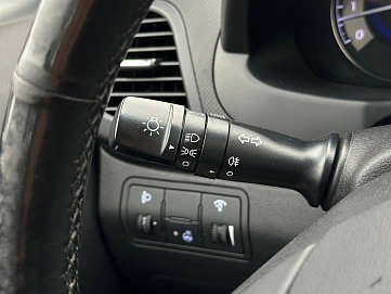 Hyundai Solaris, 2015г, передний привод, автомат