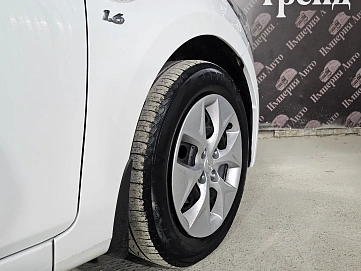 Hyundai Solaris, 2015г, передний привод, автомат