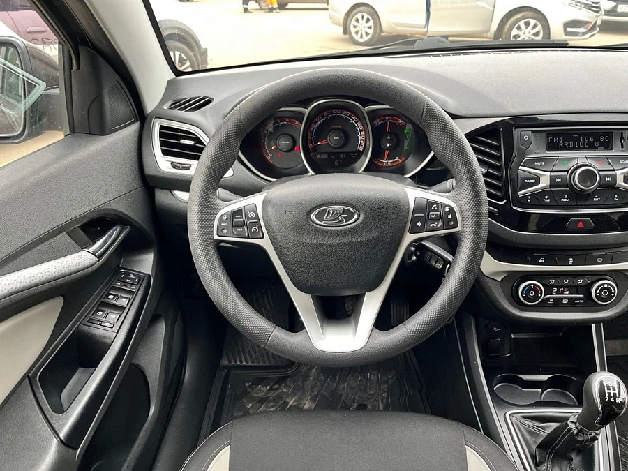 Lada (ВАЗ) Vesta, 2018г., передний привод, механика