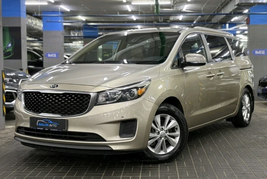 Kia Sedona, 2016г., передний привод, автомат