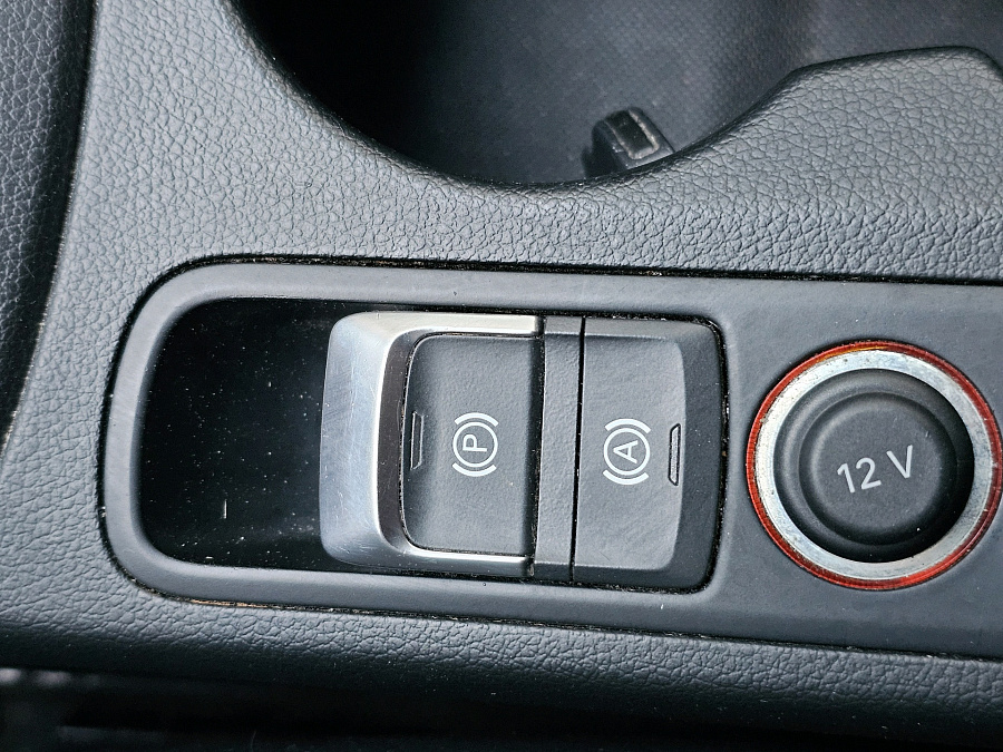 Audi Q3, 2017г., передний привод, робот