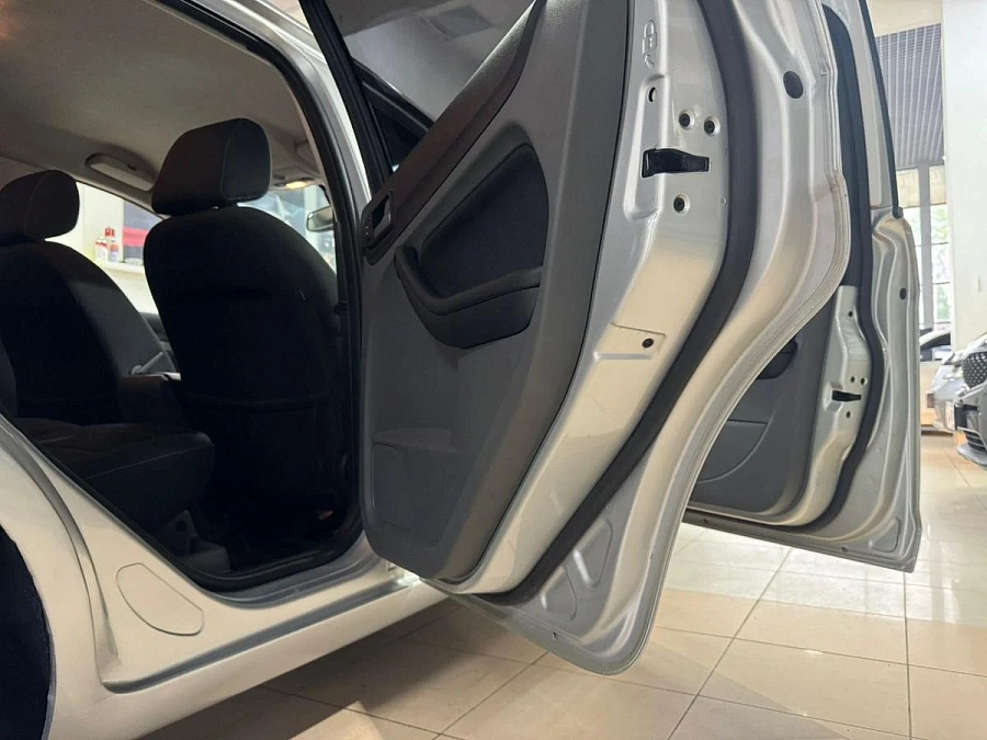 Ford Focus, 2009г., передний привод, механика