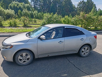 Kia Forte, 2010г, передний привод, автомат