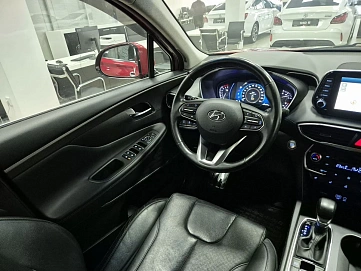 Hyundai Santa Fe, 2018г, полный привод, автомат