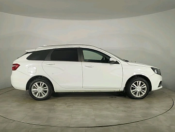 Lada (ВАЗ) Vesta, 2019г, передний привод, механика