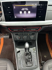 Volkswagen Lavida, 2022г, передний привод, робот