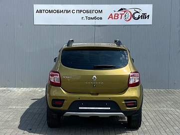 Renault Sandero, 2015г, передний привод, автомат